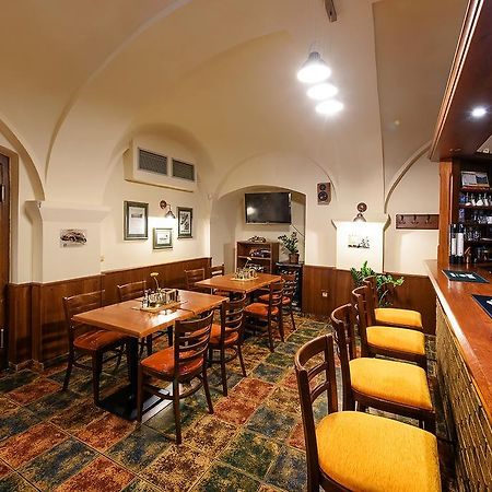 Restaurace A Penzion U Palecku Skuteč Екстериор снимка